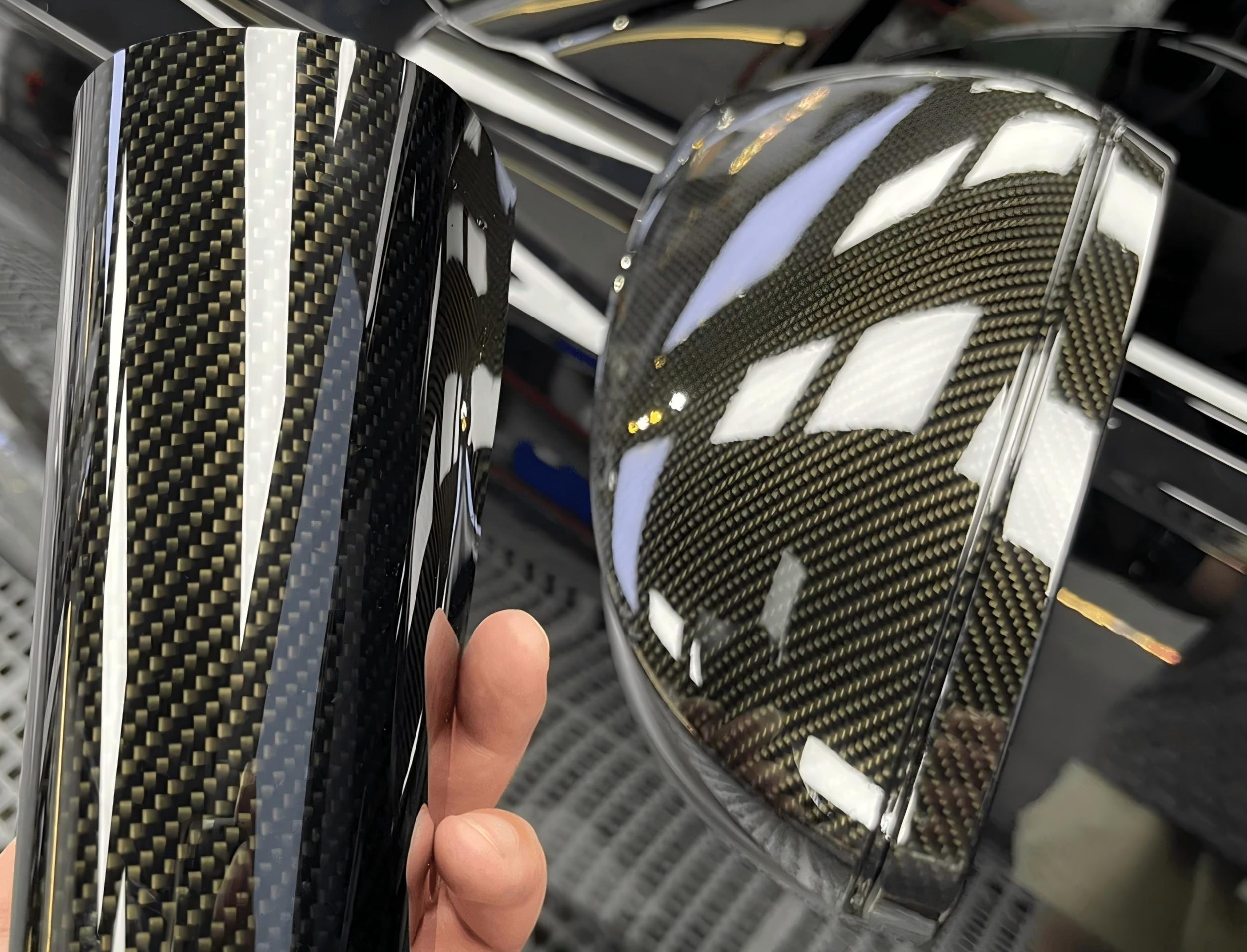 Gloss Emulational 9D Carbon Fiber Black Car Vinyl Wrap PET