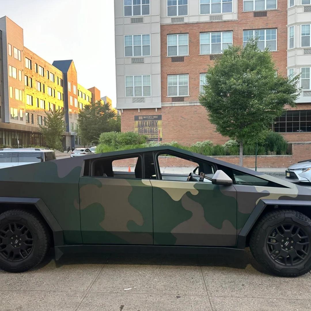 Aluko Custom Camouflage Car Vinyl Wrap
