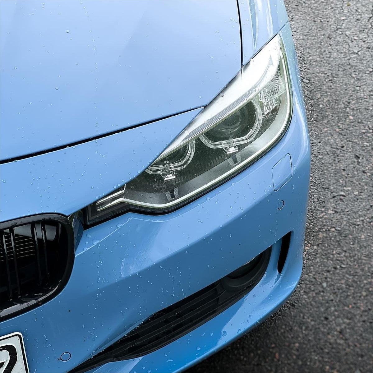 Gloss China Blue Car Vinyl Wrap PET on a Customized Vehicle