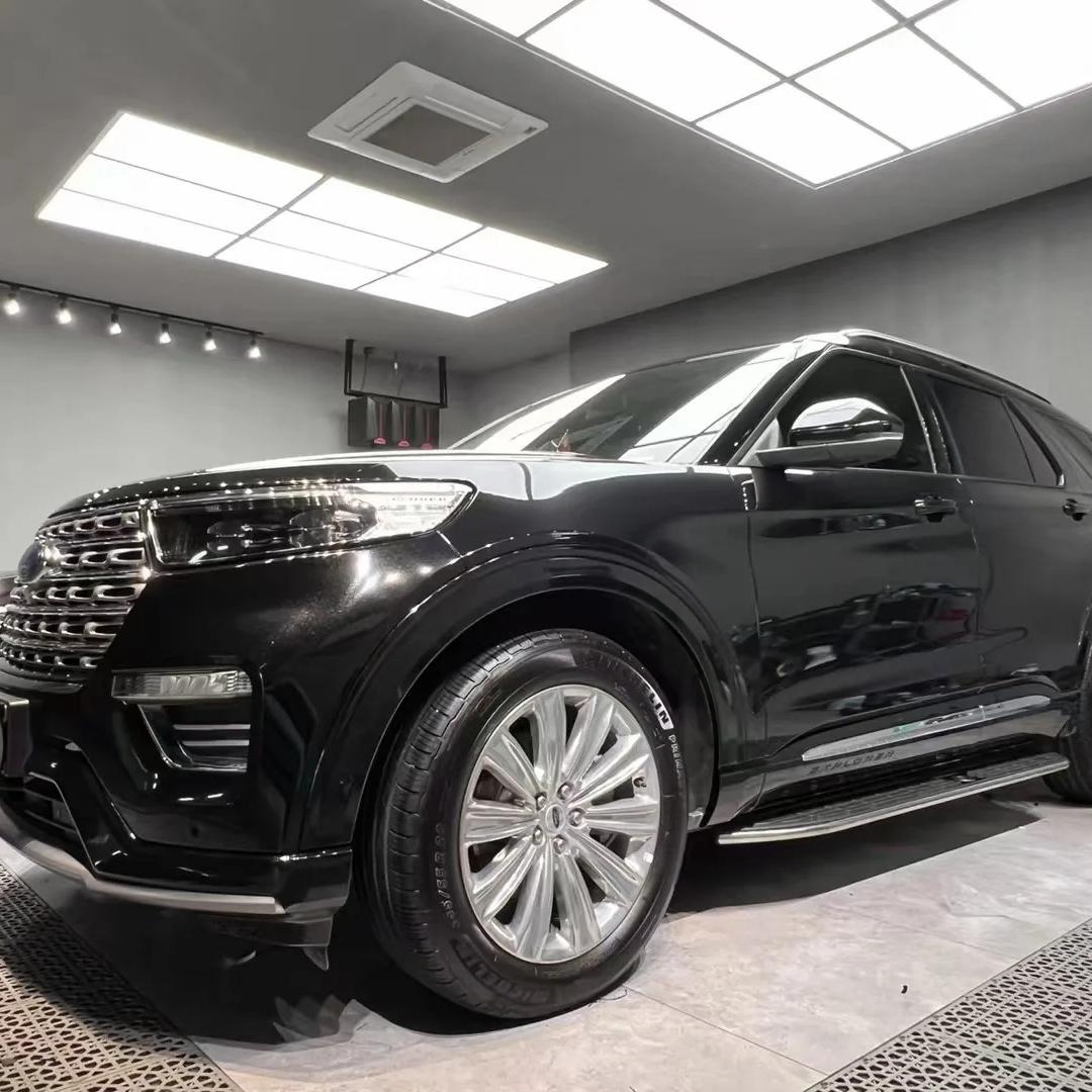 Perfect mirror-like depth and crisp environmental reflections on a high-end PET Gloss Car Wrap surface.