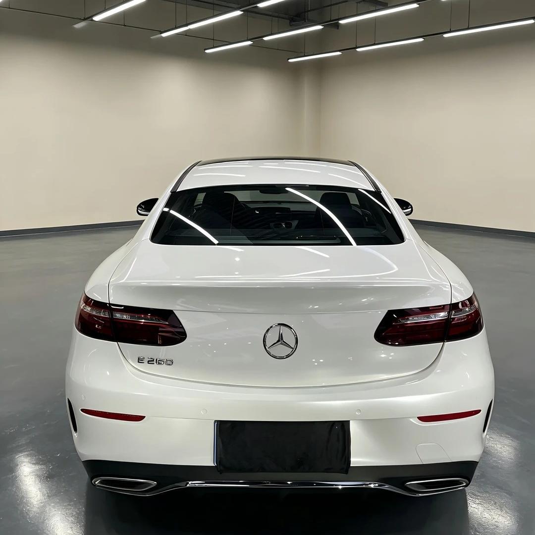 Glossy Shell White Car Vinyl Wrap Audi Tesla PET