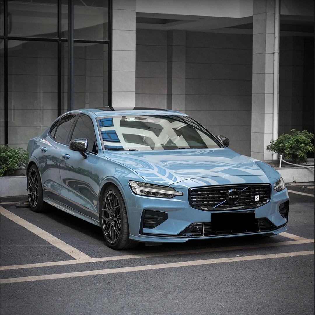 ALUKOCARWRAP Gloss Hazy Blue Car Vinyl Wrap PET on a luxury sedan, showing serene alpine sky and coastal mist aesthetics.