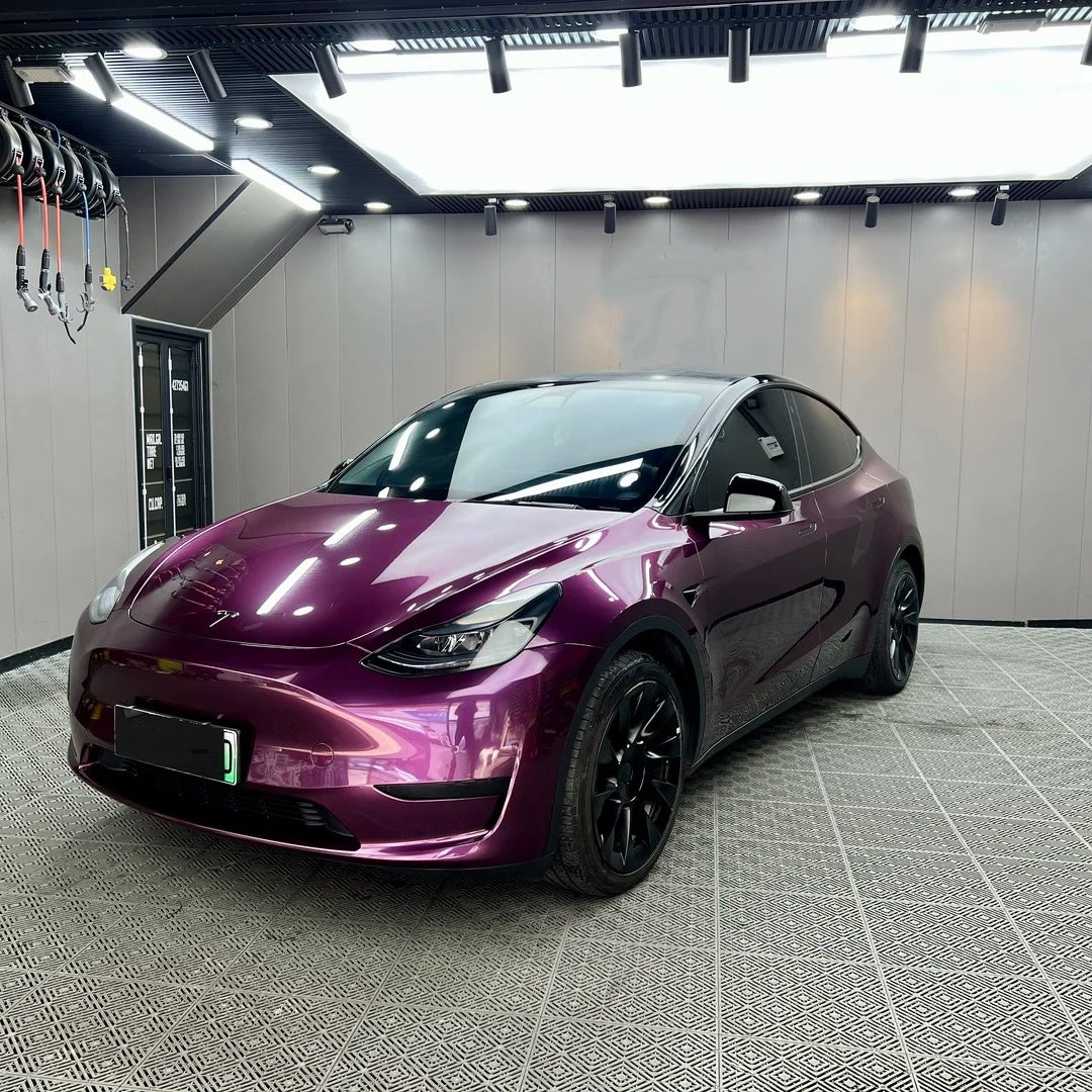Premium metallic purple car wrap PET film with orange-peel free gloss finish, ALUKOCARWRAP Siberia Purple.