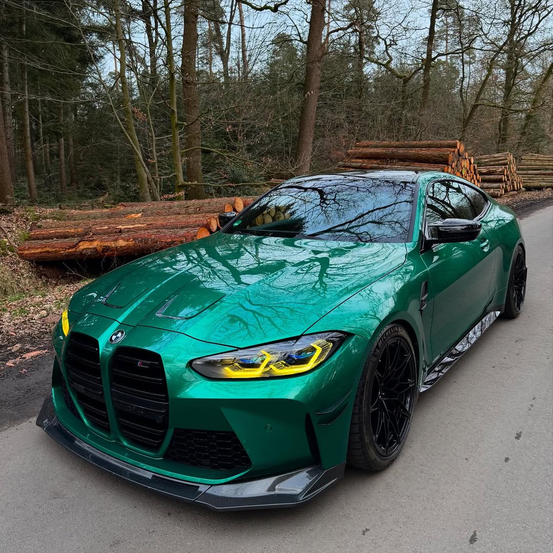 Gloss Metallic Isle Of Man Green Car Vinyl Wrap
