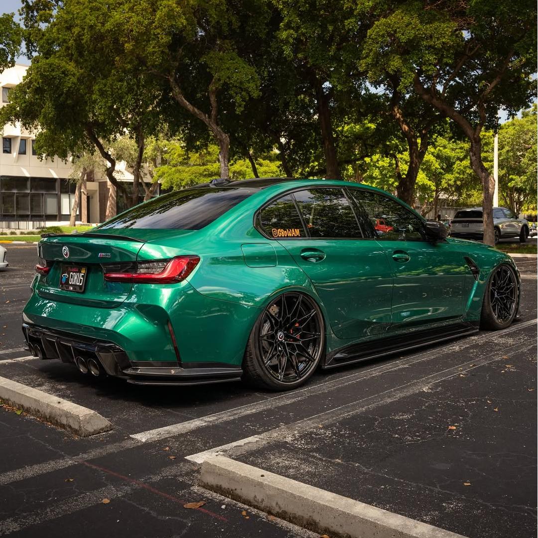 Gloss Metallic Isle Of Man Green Car Vinyl Wrap