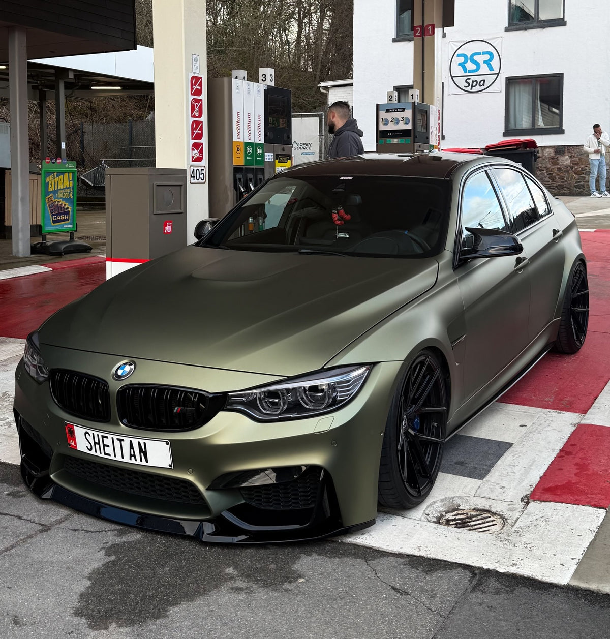 BMW M4 with Matte Metallic Lighting Green Car Wrap