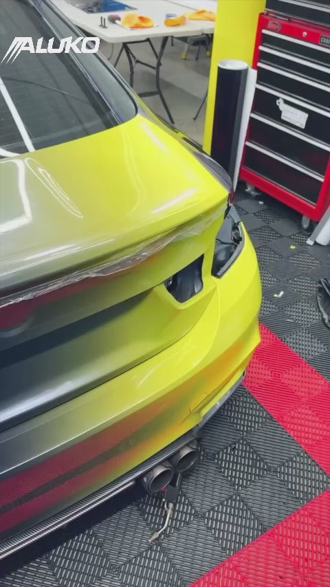 ALUKOVINYL Black To Green Gradient Custom Vinyl Wrap