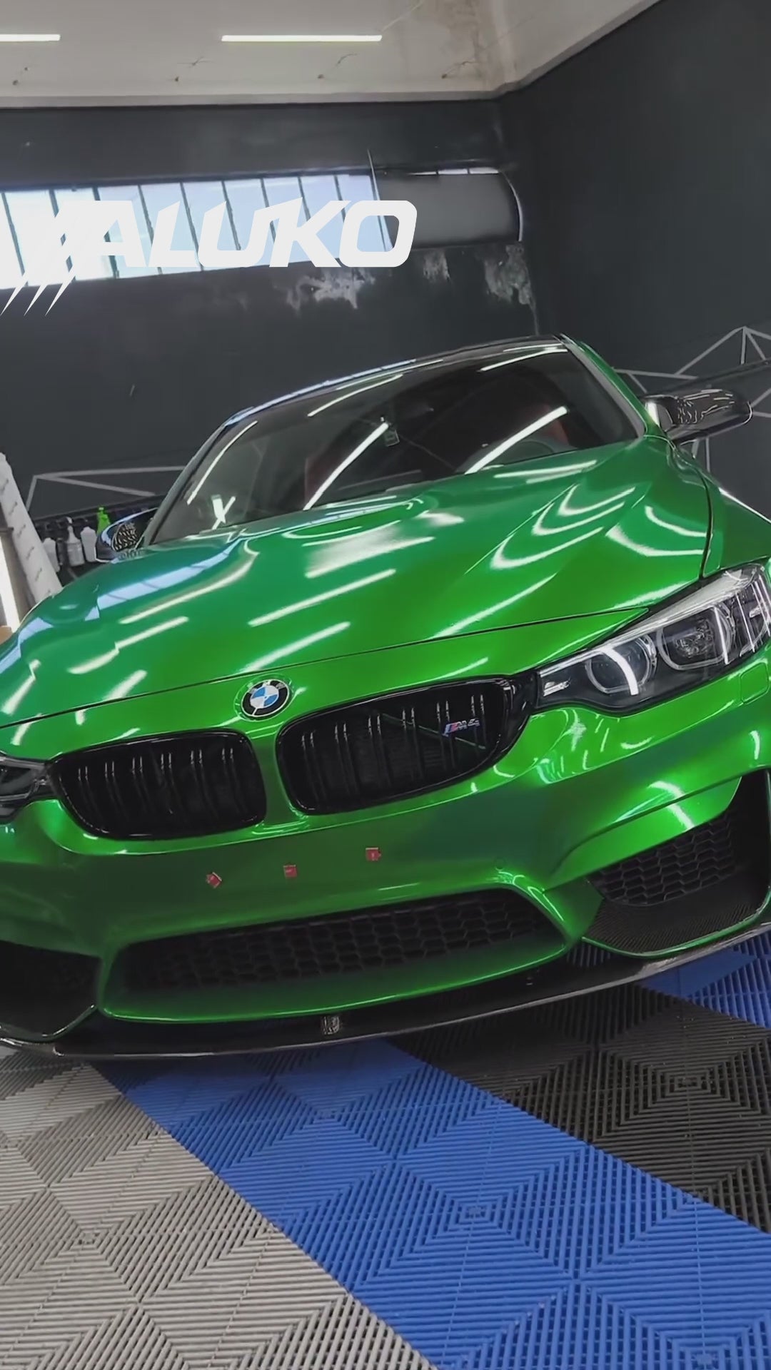 Gloss Metallic Diamond Lizard Green Car Vinyl Wrap